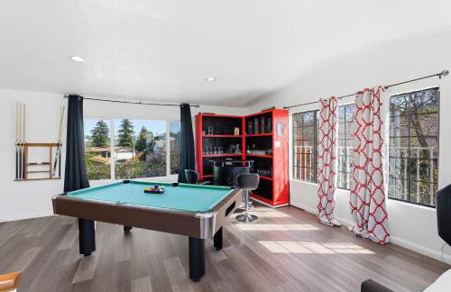 Colorful and Cozy Haven with Heated Pool - Foto 13