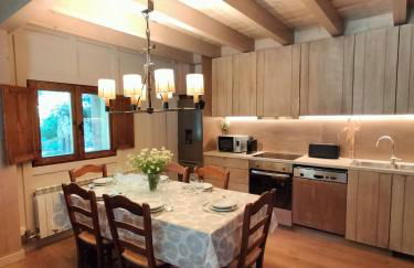 Turisme Rural Ca l'Axai casa 2 - Foto 1