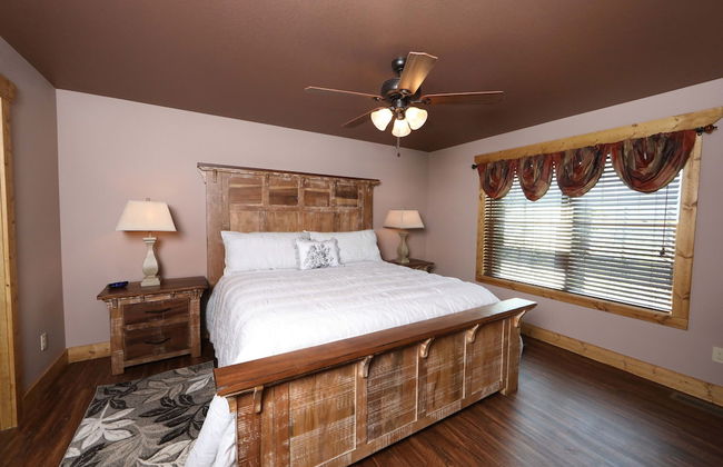 Above It All - Four Bedroom Cabin - Foto 3