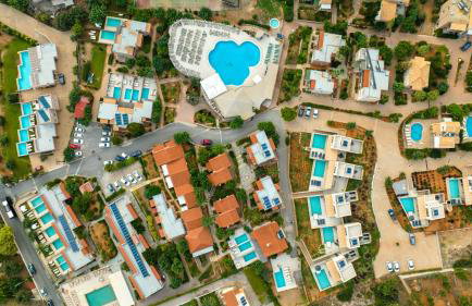 Marni Village - Photo 2