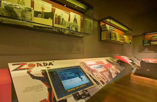 Chic Greek Cave Maisonette with hot tub - Foto 25