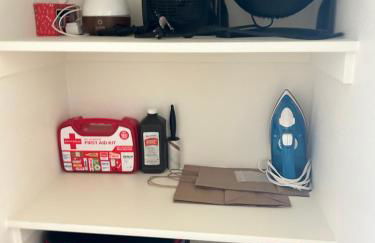 Serene Modern Home Backdoor with great WiFi, games, movies, patio seating and bbq Easy Access to North Joshua Tree National Park in 10 minutes - Foto 36