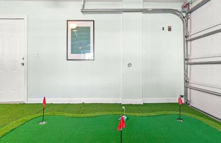 Steps to Beach! Arcade Game Room, Pool + Hot Tub Calico Scallop by Avantstay - Foto 124