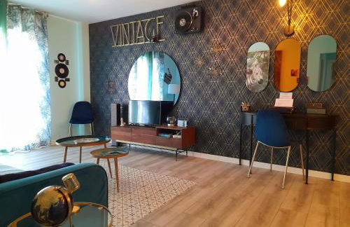 80s Loft ViNTAGE 15' Málaga Airport Free Guest Parking - Foto 3