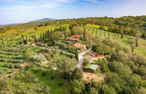 PODERE TORRICELLE 69B Pancole Gr, seaview infinity pool, jacuzzi, sauna, exclusive villa with 2 bedrooms for 4 - If you total 5 or 6 people there is an independent suite in main villa with private ensuite bathroom, kitchenette and garden dining area - Foto 2