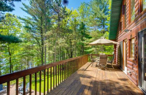 Lakefront Hazelhurst Cabin Dock and Pool Table - Foto 24