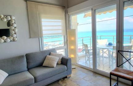Evita Maisonette, Elegant Beachfront apt, Polychrono - Foto 8