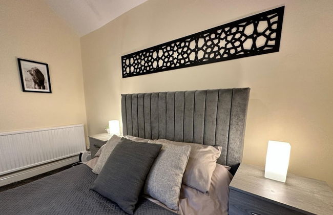 Marvellous 5 bed Perfect for Family or Contractor - Foto 18