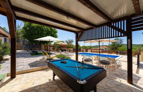 MY DALMATIA - Holiday home Burgija with private swimming pool - Foto 2