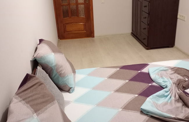 Peaceful Chișinău Retreat With Central Heating & Private Entrance - Foto 5