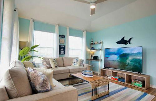 Seabreeze Sueños ※ Surfside Abode a Walk to Beach - Foto 1