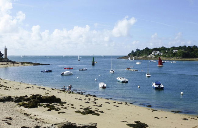 Holiday Home in Benodet Near Sandy Beach - Photo 25