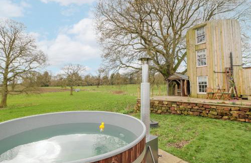 The Lazy Squire by The Water - Foto 1