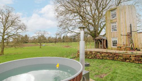 The Lazy Squire by The Water - Foto 1