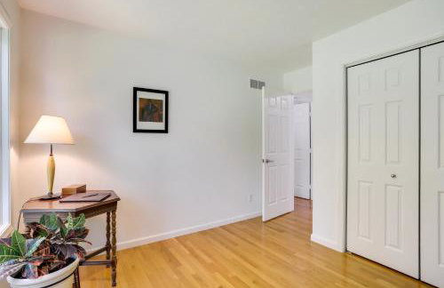 Modern and Spacious Home - 6 Mi to Dtwn South Bend - Foto 13