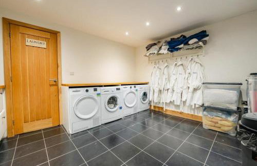 Highview House, Llandevaud - Foto 13