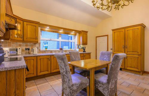 Lilys Pink House - Photo 59