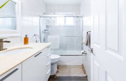 Casa Tropicana - Heated Pool, Game Room & Mins from beach - Foto 24