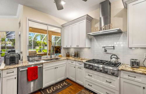 Quiet and Cozy 3 beds 3 baths in Spring Hill with heated Pool and Hot Tub - Foto 16