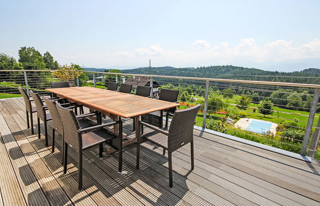 5 bedroom House in Velden am Wörther See with private pool and garden - Photo 3