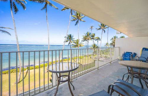 Beautiful Beachfront Condo - Photo 2