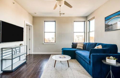 CozySuites Music Row Spacious 2BR with free parking 01 - Foto 2