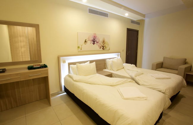Lujain Hotel Suites - Photo 14