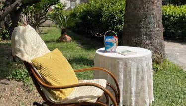 Peculiar Garden Apartment - Foto 1