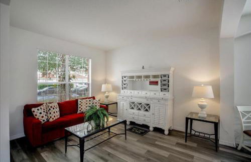 SOLANA 7 Bed Rooms FAMILY VACATION VILLA-Private Pool and SPA - Photo 10