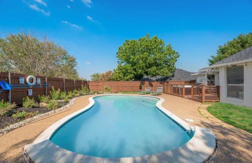 Boho Chic Home w Backyard Paradise - Pool + Grill - Foto 32