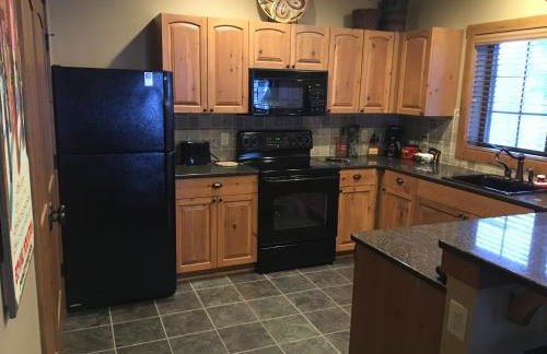 Boyne Mountain Creekside Condo - Foto 12