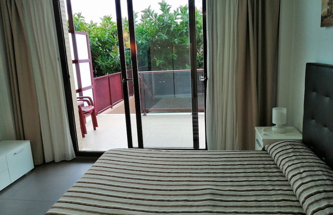 Aparthotel El Faro - Foto 8