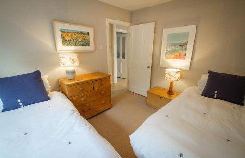 Mesmerising sea views - Penrose - above the beach Cornwall. - Foto 8