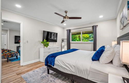 VacationSunwind Delray home! Water Front Pool Dock near Beach - Foto 21