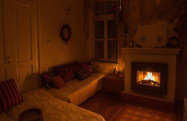 Το Aρχοντικό των Τσιντζίνων - Foto 9