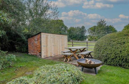 Gardeners Cottage - Hot Tub Packages Available - Foto 46