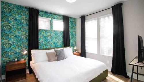 2 Miles to Broadway w Rooftop Deck Grill & Garage - Foto 3