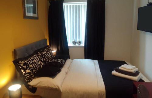 Apartment Sleeps 10 - Pets Parking Ev Charging - Foto 13