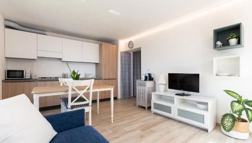 La Roccia Fiorita Appartamento con giardino e Jacuzzi - Foto 3