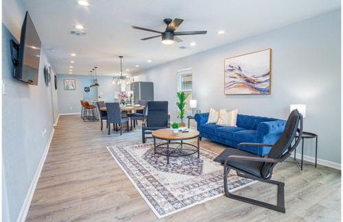 Spacious Delightful 4 BR/ 3 BA Close to Downtown - Foto 64