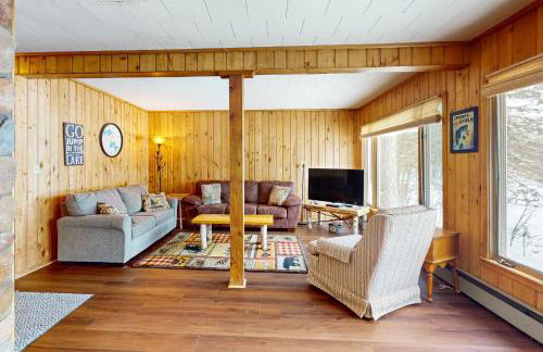 Timberlane Lodge- The Musky, Bluegill & Walleye - Foto 3