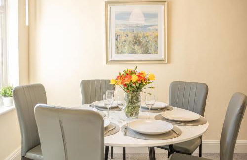 Cosy home in Reading, Berkshire - Photo 6