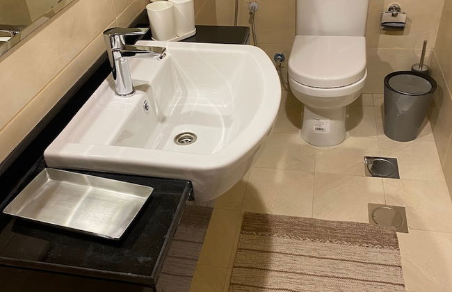 Luxury One Bed Apartment in Heart of Dubai - Photo 12