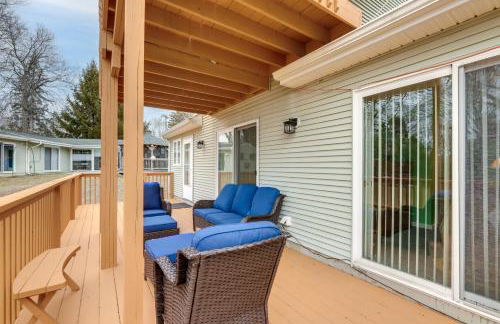 Walk to Eastern Point Beach Apt with Water View! - Foto 18