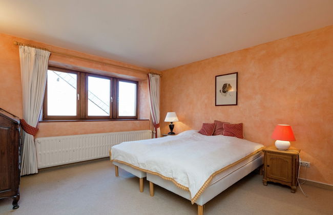 Cozy Holiday House near La Roche - Photo 8