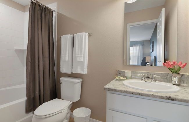 Wonderful 4 Bed Close to Disney w Gameroom 5150 - Foto 23