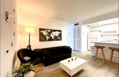 Miami International Airport 1 - Photo 10