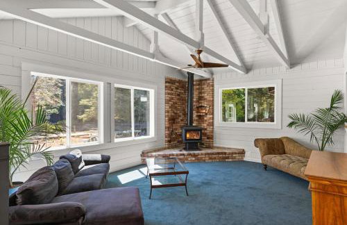 6 BR 4BA Redwood Retreat w Pool - Foto 3