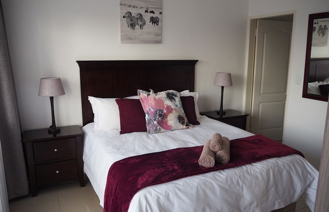 African Eagle Apartments - Photo 5