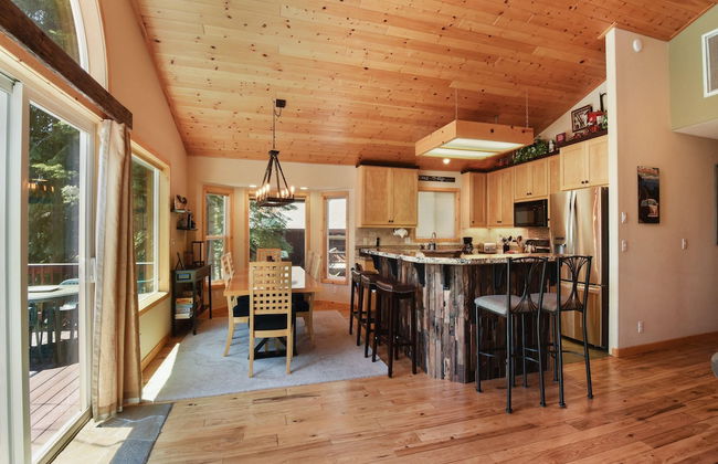 Lux Leisure Game Room & More! - Foto 25